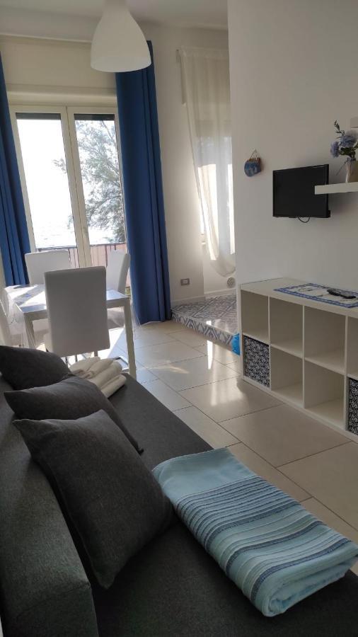 Appartement La Dimora Delle Sirene à Salernes Extérieur photo
